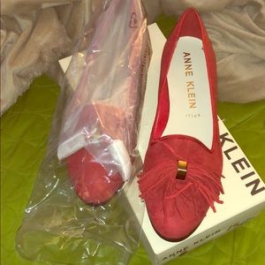 New never worn! Anne Klein loafers!